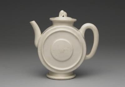 图片[2]-Oblate teapot in white glazeOblate teapot in white glaze Te-hua ware, Ming dynasty (early 17 th. century)-China Archive